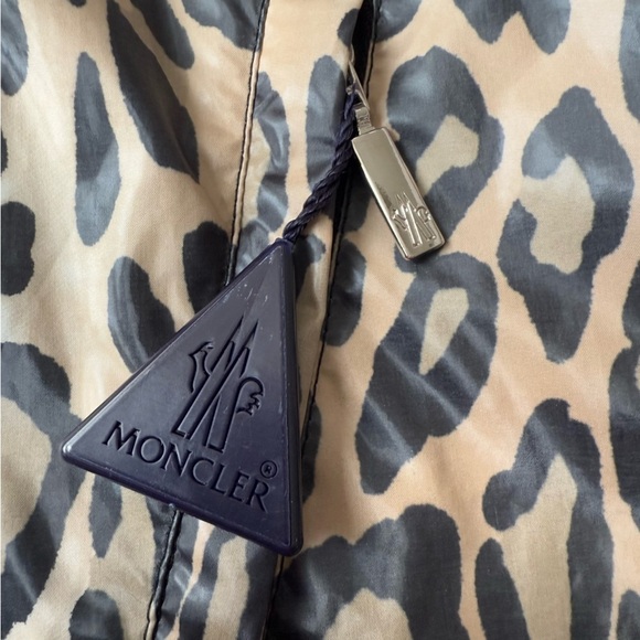 MONCLER Ivoire Giubbotto Plomb Leopard Jacket - Picture 5 of 14